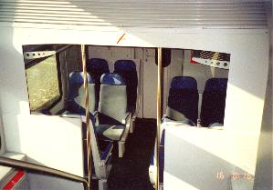 Medziposchodie koncovho voza CityShuttle radu 8033 ako E 7603 zo st. Wien Sdbf