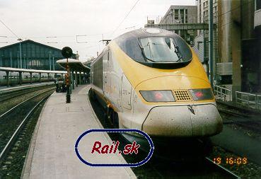 Súprava TGV Eurostar 3222 v žst. SNCF Paris Gare du Nord