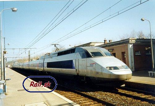 Súprava TGV PSE č. 536 v žst. SNCF Narbonne (© Martin ROTTMANN - Február 1999)